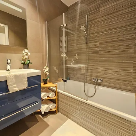 Appartamento Urban Comfort 1 Bedroom With Terrace And Parking *